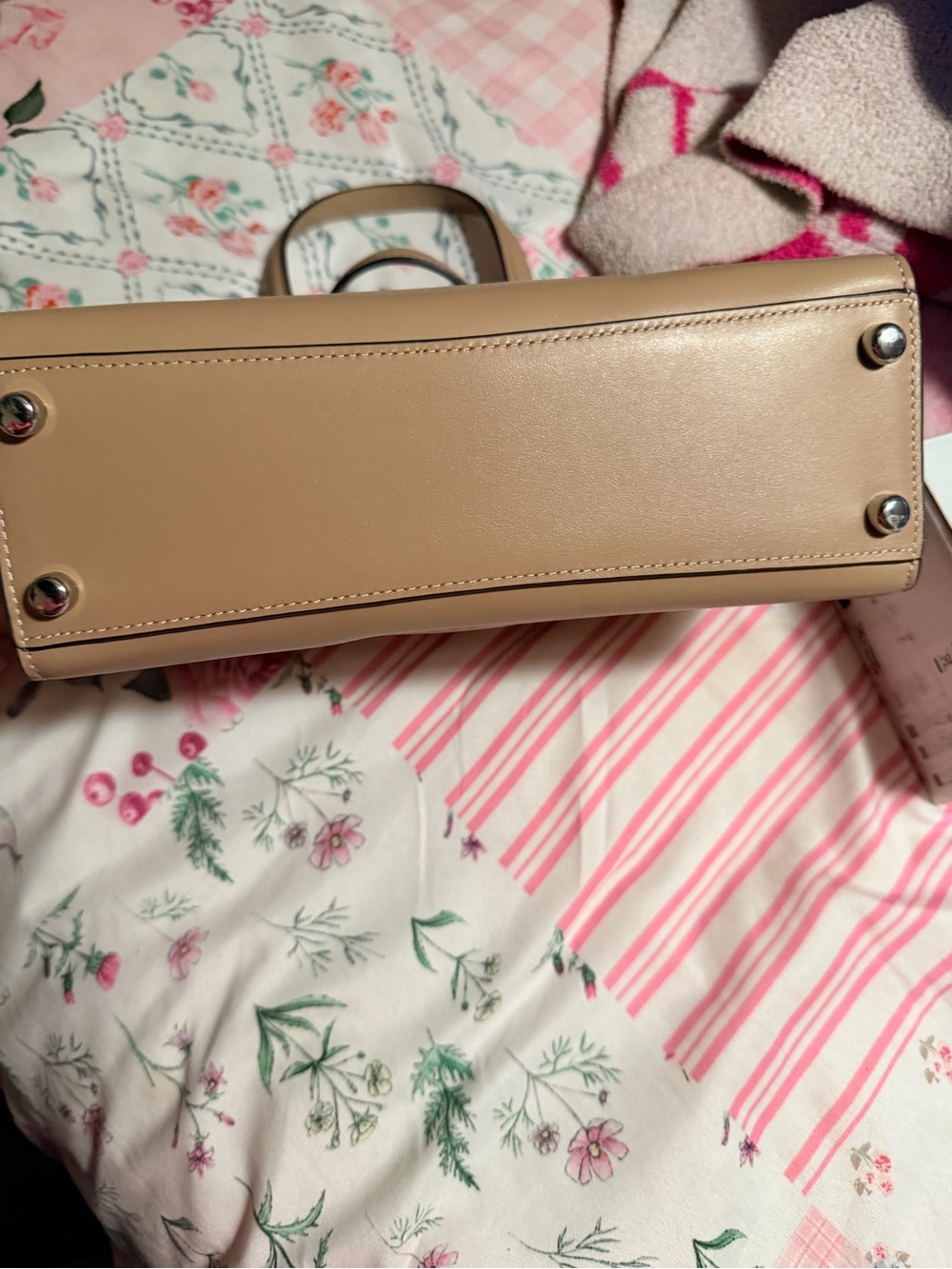 Coach Beige Leather Tote with Signature 'C' - Picture 3 of 4